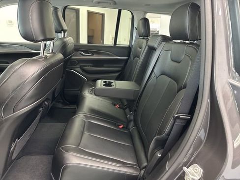 Used 2022 Jeep Grand Cherokee Limited 4xe AWD/4WD image 5