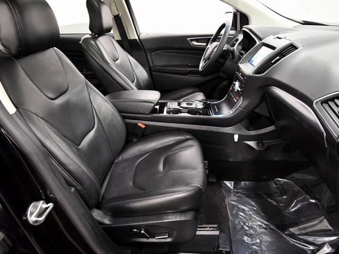 Used 2019 Ford Edge Titanium w/ Canadian Touring Package image 19