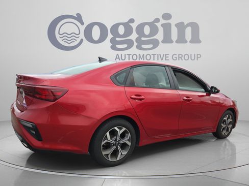 Used 2019 Kia Forte LXS FWD image 5