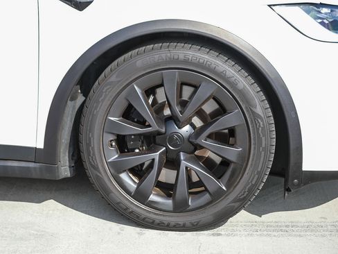 Used 2023 Tesla Model X AWD/4WD image 10