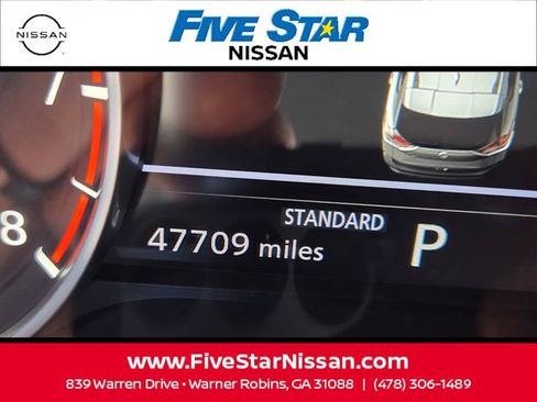 Used 2022 Nissan Rogue SV image 25