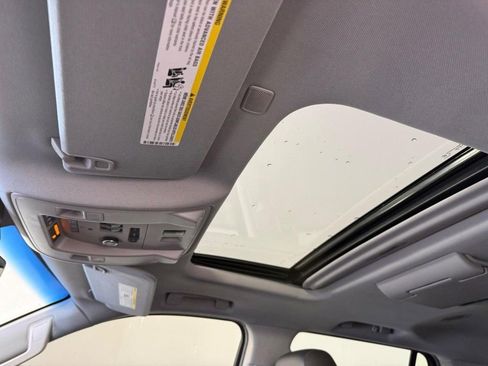 Used 2018 Cadillac Escalade Luxury image 13