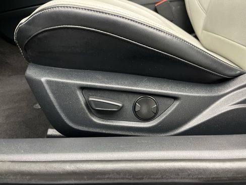 Used 2024 Ford Mustang Premium image 10