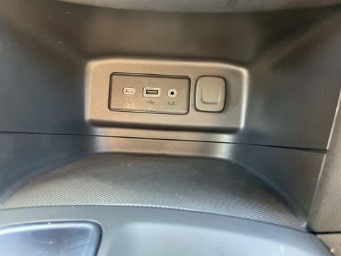 Certified 2021 Chevrolet Equinox LT FWD image 28