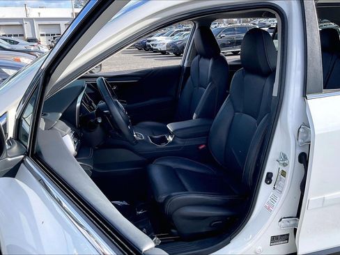 Used 2021 Subaru Outback Limited image 8