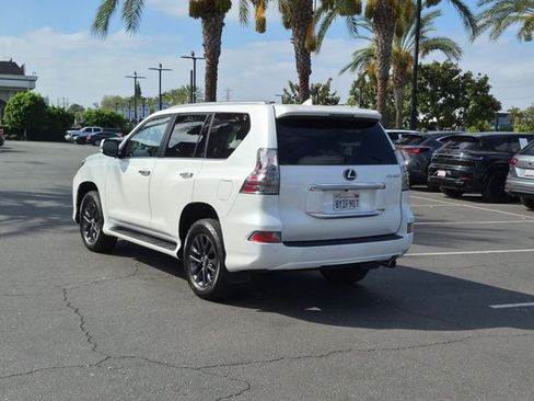 Used 2022 Lexus GX 460 Premium w/ Premium Package AWD/4WD image 8