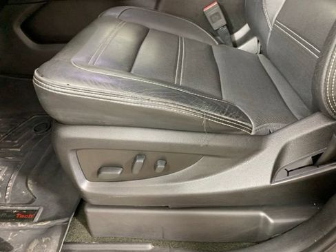 Used 2018 GMC Yukon XL Denali w/ Open Road Package AWD/4WD image 24
