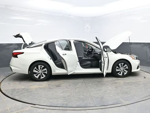 Used 2021 Nissan Altima 2.5 S image 39