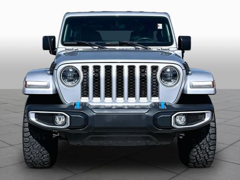 Used 2023 Jeep Wrangler Unlimited Sahara w/ Safety Group AWD/4WD image 4