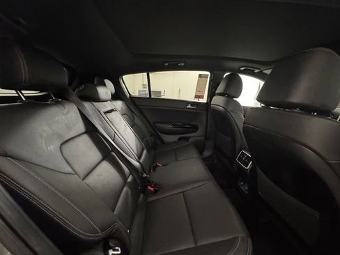 Used 2022 Kia Sportage Nightfall Edition w/ Nightfall Fwd Premium Package image 17