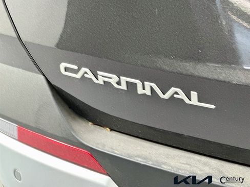New 2026 Kia Carnival LXS FWD image 19