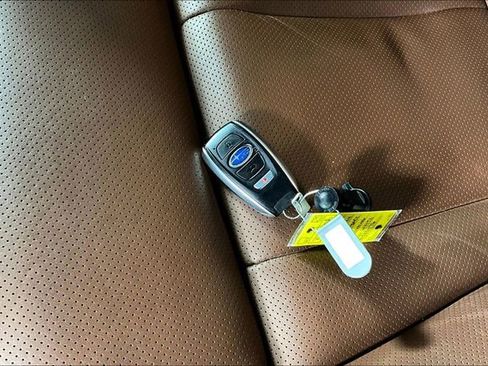 Used 2022 Subaru Outback Touring image 10