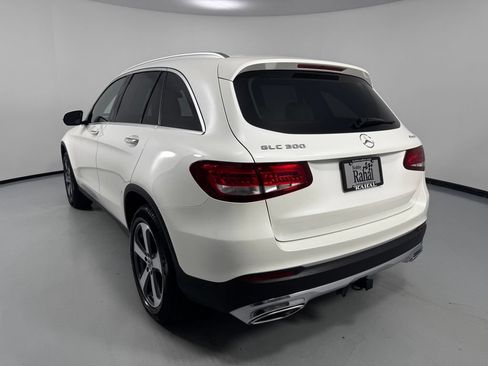 Used 2019 Mercedes-Benz GLC 300 4MATIC image 5