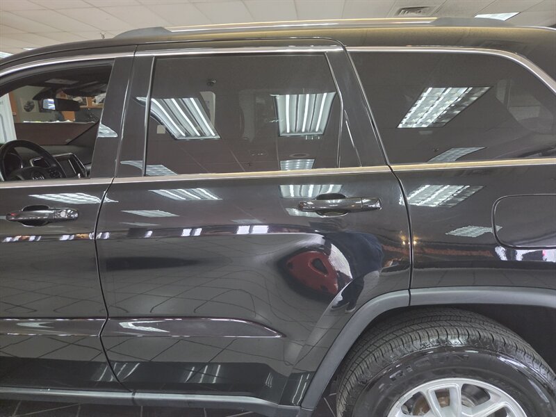 Used 2018 Jeep Grand Cherokee Laredo AWD/4WD image 42