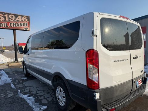 Used 2023 Ford Transit 350 XLT image 7