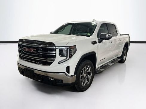Used 2023 GMC Sierra 1500 SLT w/ SLT Premium Package AWD/4WD image 3