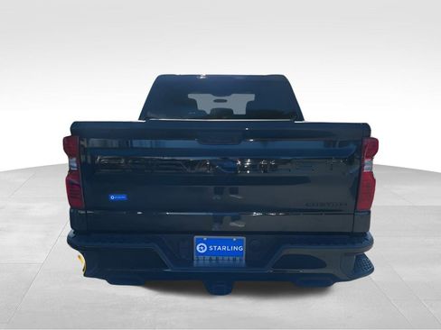 New 2026 Chevrolet Silverado 1500 Custom Trail Boss w/ Midnight Edition AWD/4WD image 5