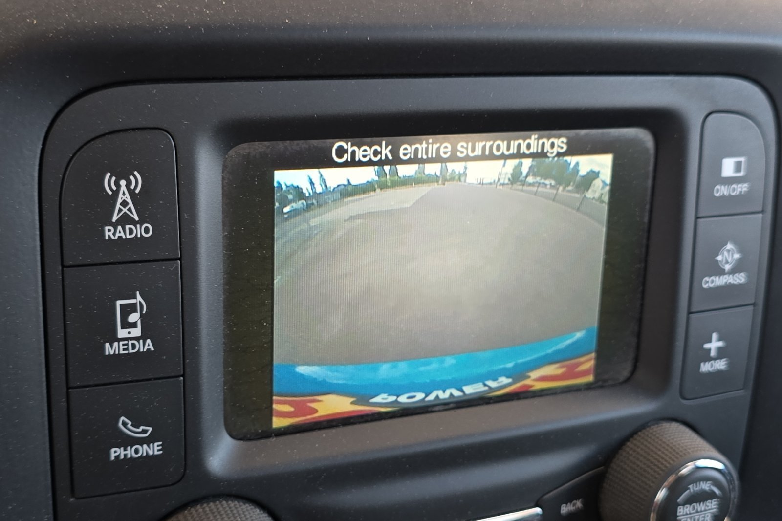 Used 2015 Jeep Renegade Latitude AWD/4WD image 19