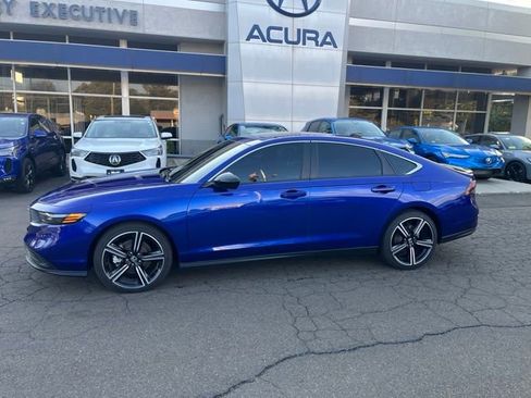 Used 2025 Honda Accord Sport image 39