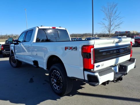 Certified 2025 Ford F350 Platinum image 5