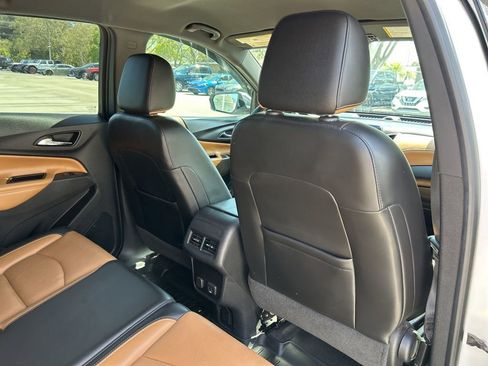 Used 2018 Chevrolet Equinox Premier image 46