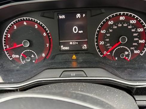 Used 2020 Volkswagen Jetta SE image 9