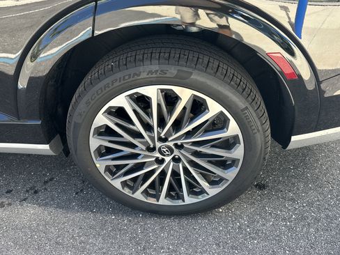 New 2026 Hyundai Palisade Calligraphy FWD image 10