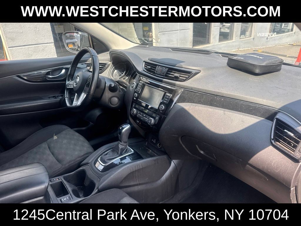 Used 2020 Nissan Rogue Sport AWD image 15