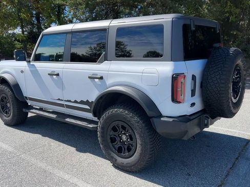 Used 2024 Ford Bronco Wildtrak image 41