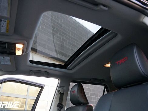 Used 2022 Toyota 4Runner TRD Off-Road Premium w/ Moonroof Package image 32