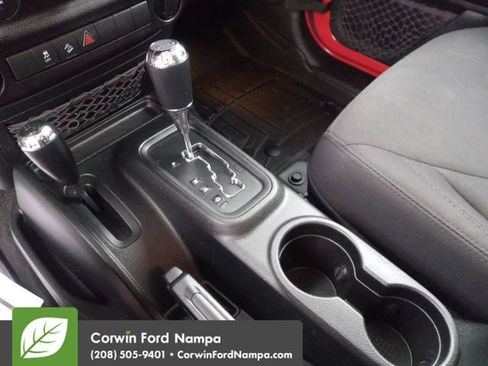 Used 2018 Jeep Wrangler Unlimited Sport w/ Connectivity Group image 18