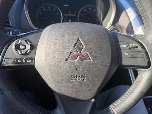 Used 2022 Mitsubishi Eclipse Cross SE image 15