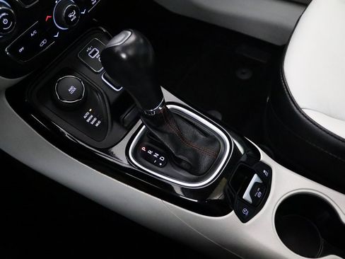 Used 2020 Jeep Compass Limited w/ Safety & Security Group image 21