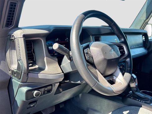 Used 2025 Ford Bronco Big Bend image 9