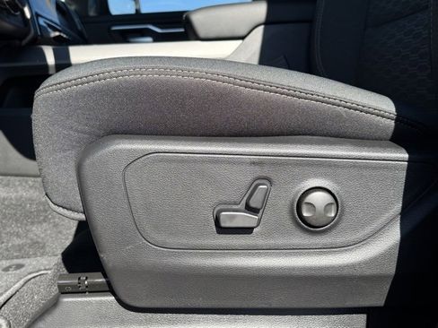 New 2026 RAM 1500 4x4 Crew Cab image 14