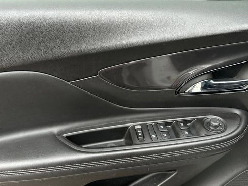 Used 2022 Buick Encore Preferred w/ Safety Package image 11