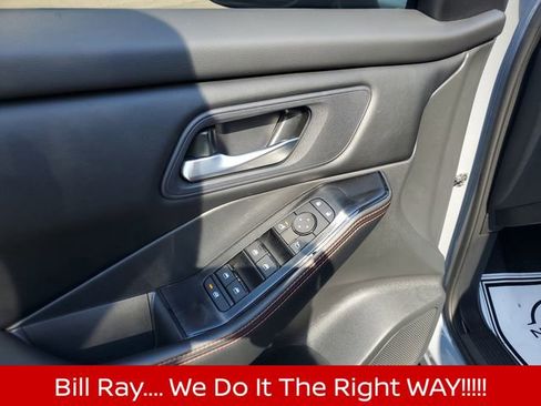 Certified 2025 Nissan Rogue SV image 16