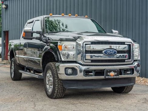 Used 2015 Ford F250 XLT w/ XLT Premium Package AWD/4WD image 8