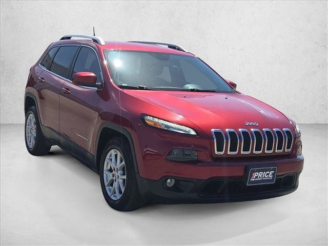 Used 2016 Jeep Cherokee Latitude w/ Comfort & Sound Group FWD image 3