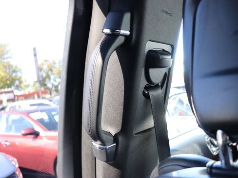 Used 2024 Lincoln Navigator L Premiere 4x4 image 32