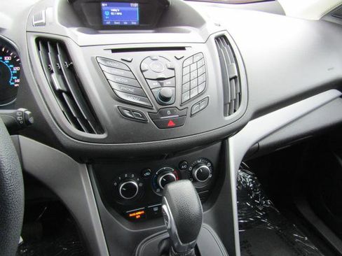 Used 2015 Ford Escape SE FWD image 21