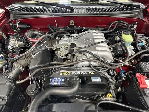 Used 2000 Toyota 4Runner SR5 AWD/4WD image 19