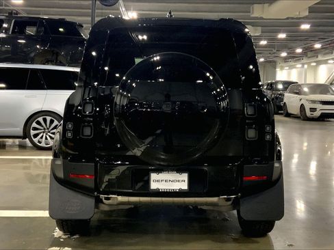 New 2026 Land Rover Defender 110 S image 4