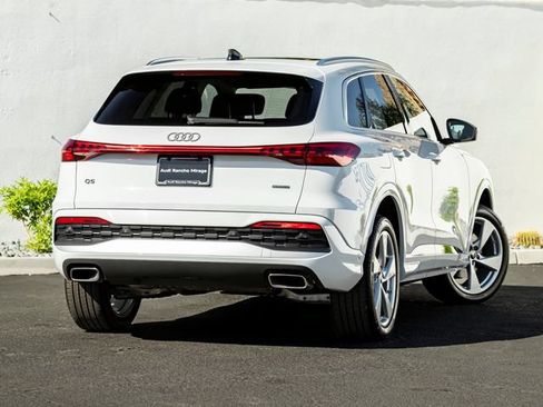Certified 2025 Audi Q5 Premium w/ Premium Plus AWD/4WD image 6