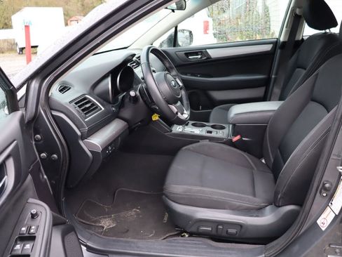 Used 2018 Subaru Legacy 2.5i Premium image 6