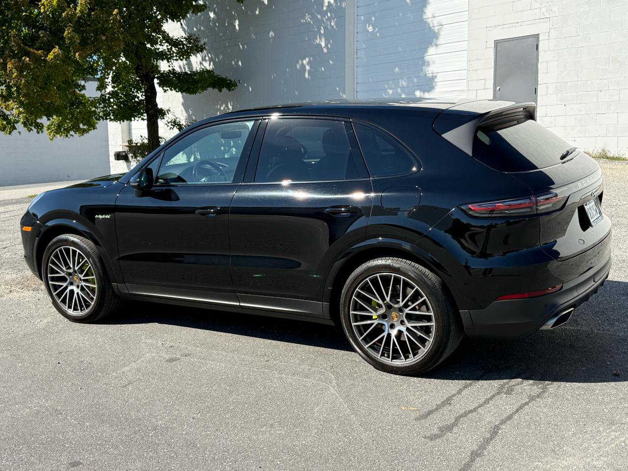 Used 2022 Porsche Cayenne Platinum Edition AWD/4WD image 41