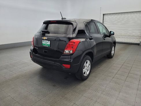Used 2020 Chevrolet Trax LS w/ Tint and Cruise Package AWD/4WD image 9