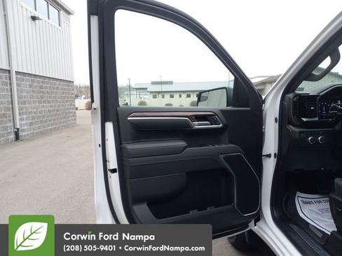 Used 2025 GMC Sierra 1500 Elevation image 10