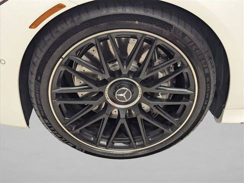Used 2025 Mercedes-Benz S 63 AMG S image 9