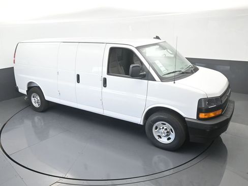 New 2025 Chevrolet Express 3500 Extended w/ Driver Convenience Package image 44